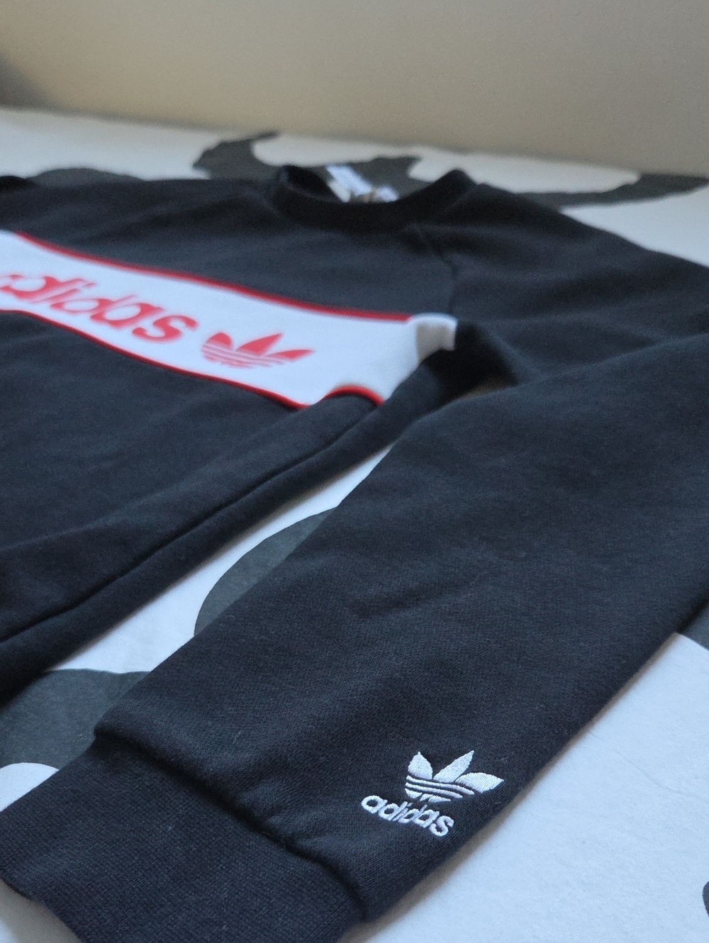 adidas Originals Trefoil Block Crewneck Sweatshirt Black & White Boys 12